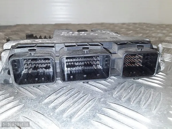2005 Ford Focus ECU 1.6 Diesel 6M5112A650NB image 3