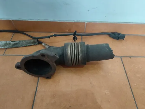 Codo Escape Volvo C70 OEM 0258007187 Usado image 3