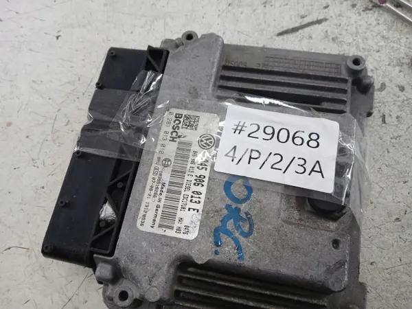 Module ECU Volkswagen OEM 045906013E Occasion image 6