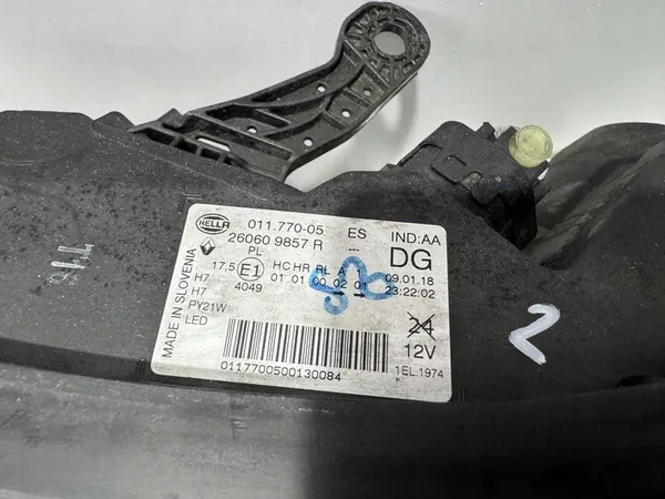 VASEN ETULAMPPU RENAULT KADJAR 260609857R image 7