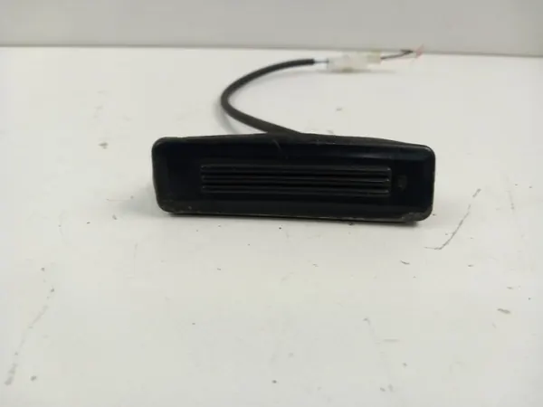 Asa de maletero FIAT 500L OEM 1801*E - Usado image 2