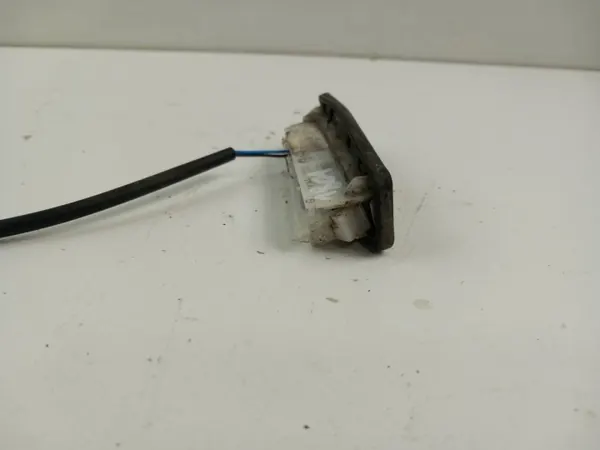 Asa de maletero FIAT 500L OEM 1801*E - Usado image 4