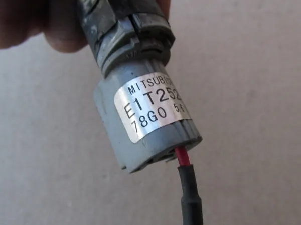 Kloppsensor Suzuki OE OEM E1T25271 voor Grand Vitara II image 4