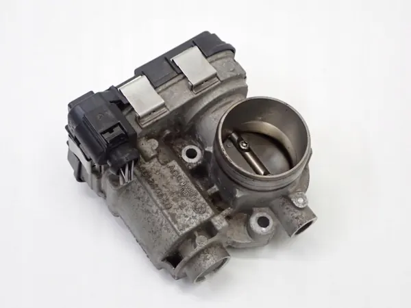 Corps de papillon OEM 04C133062D pour Skoda Fabia III 1.0 MPI image 2