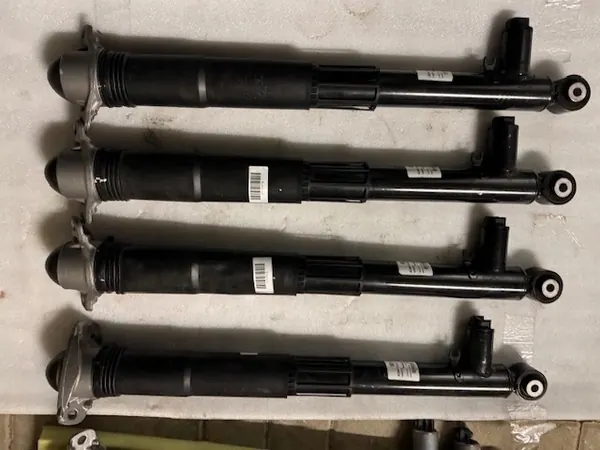 Ammortizzatore VW Audi Seat Skoda 5Q0512037 image 3