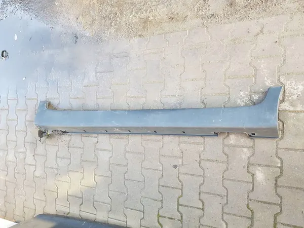 KIA SPORTAGE 3 III 10-15 Garniture Côté Droit 87752-3U000 image 1