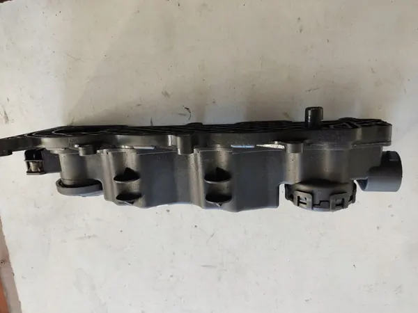 Citroen OE Venttiilikansi 1.6HDI image 2