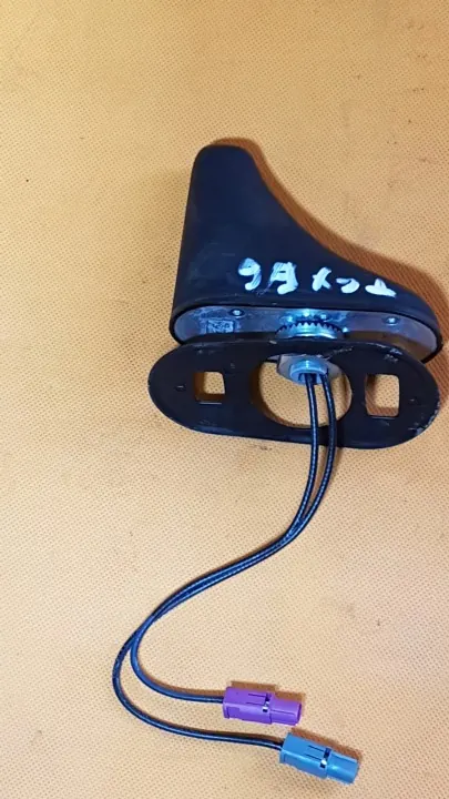 GPS-antenne OEM voor MAN TGX TGS TGL TGM Euro 5/6 image 2