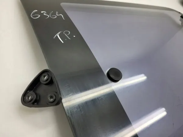 Karossglas Bak Höger OEM AUST132130 Fiat Doblo image 4