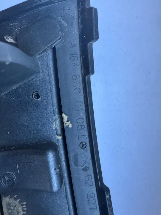 TAPA LAVADORA DELANTERA IZQUIERDA MERCEDES ML W164 A1648600108 image 4