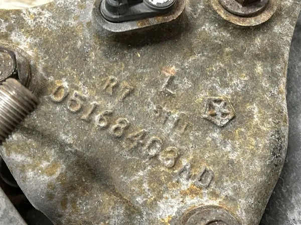 Snodo anteriore sinistro DODGE CHALLENGER COUPE 05168403AD image 9