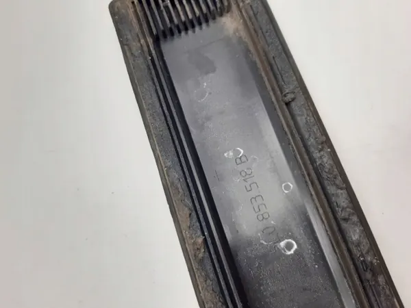 Skoda Yeti Etu-Oikea Ovi Ulkolaakeri OEM 5L0853518B image 7