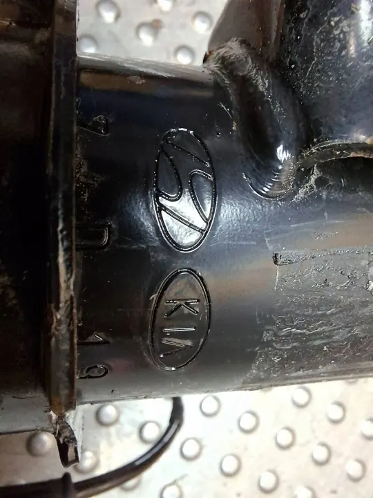 Amortisseur Avant Droit OEM S25154735 Kia image 4