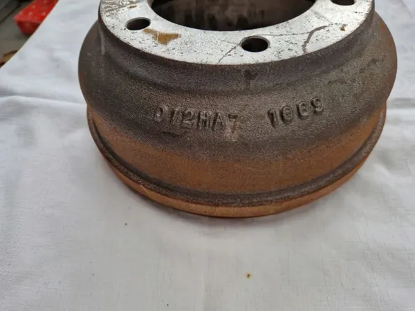 Tambour de frein arrière OEM 92VB-1126-R01 Ford Transit image 5
