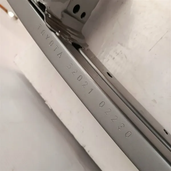 OEM 52021-02230 Voorbumperbalk Toyota Auris II image 7