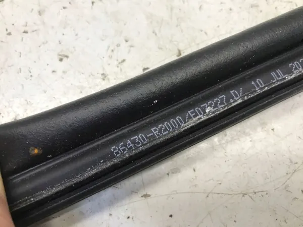Kia Sportage V 5 Lift tuulilasin tiiviste OEM 86430-R2000 image 5