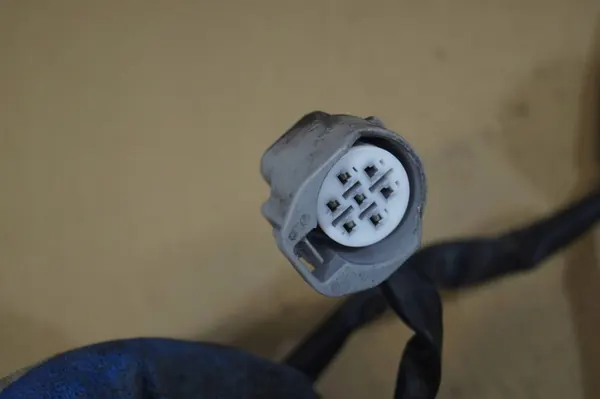 Câblage de phare Xenon avant gauche Mazda CX-5 image 2