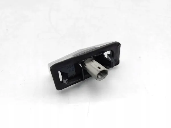Luz de matrícula traseira Toyota Prius OEM A045053 image 3
