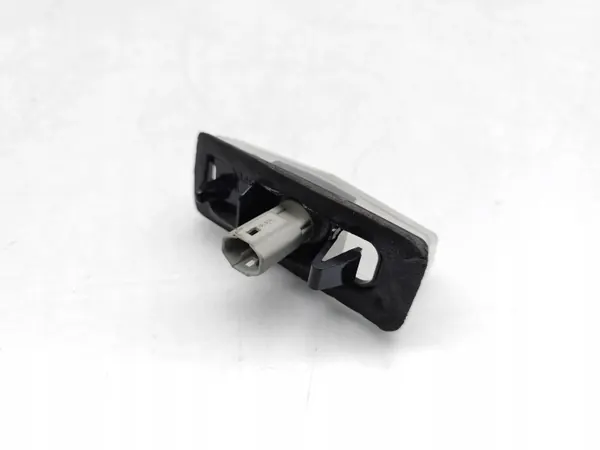 Luz de matrícula traseira Toyota Prius OEM A045053 image 4