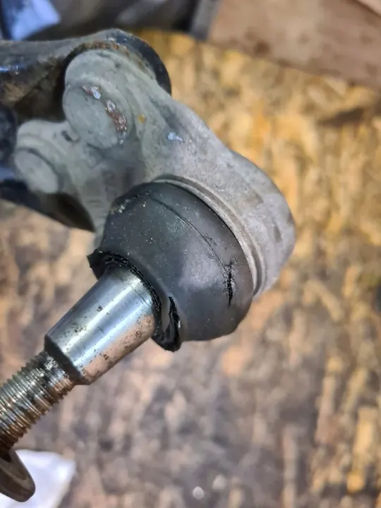 Braccio di controllo anteriore destro Renault OE image 4