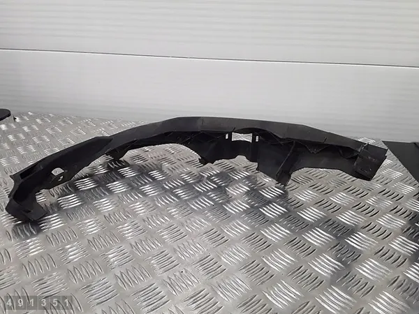 Soporte de faro BMW 3 Series E90 E91 2011 OEM 51647138401 image 3