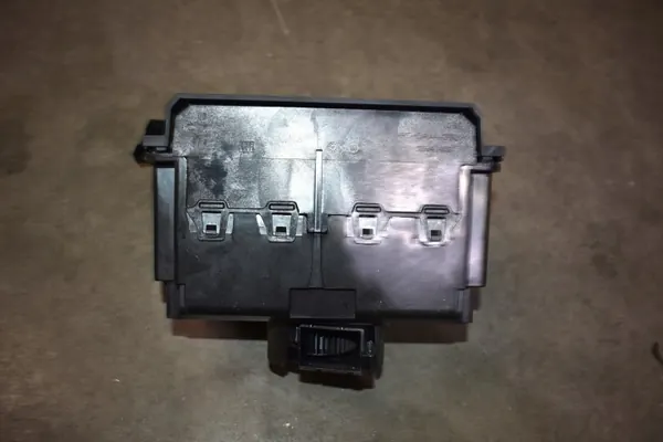 Soporte para vasos OEM 6827173 para BMW G07 G06 G05 image 5