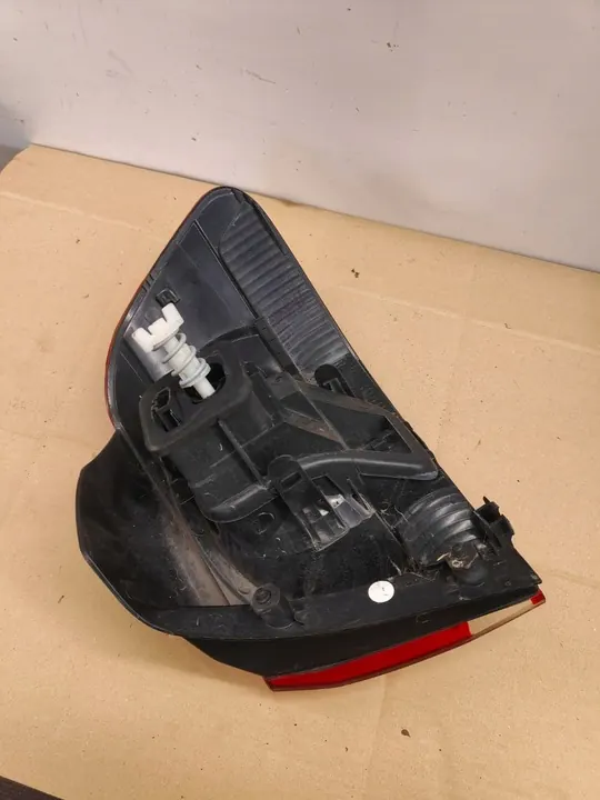 VW GOLF VI HB HATCHBACK 08-12 LÁMPARA TRASERA IZQUIERDA 5K0945095E image 2