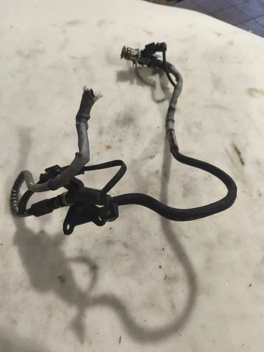 OEM 9826302180 Líneas Inyector AdBlue para 1.5 HDI image 2