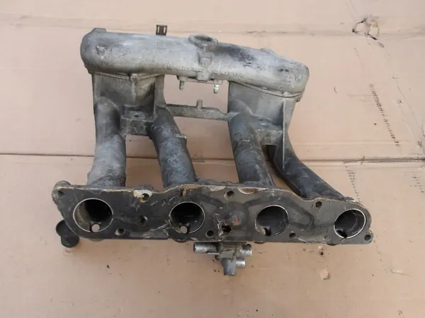 Colector de Escape Mercedes W201 2.0B OEM R1021411101 image 4
