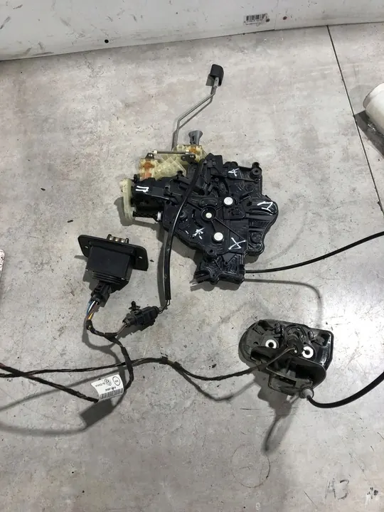 Schiebetürschloss Volkswagen Caddy 2K5843653D image 6