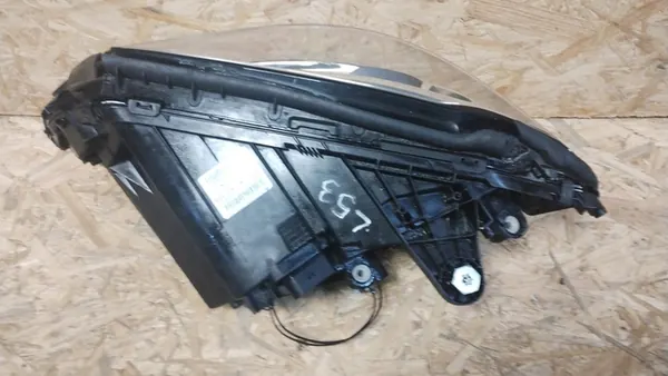 RECHTER VOORLAMPA MERCEDES C CLASS W205 A2059066502 image 3