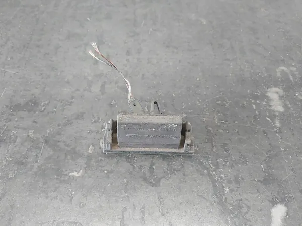 Kennzeichenleuchte Audi A4 B5 OEM 8D9943021D image 7