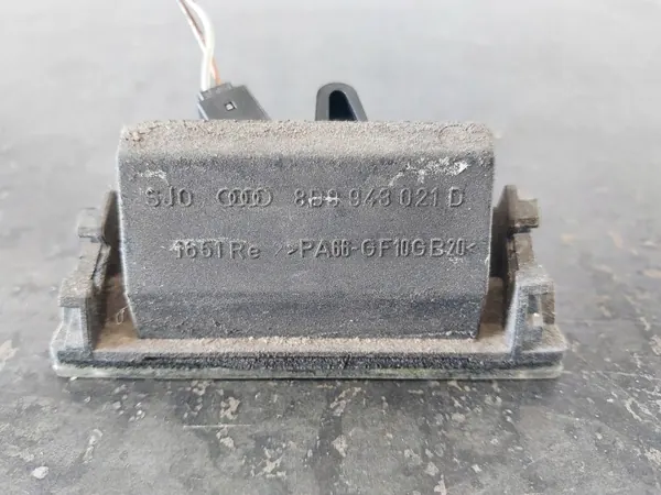 Kennzeichenleuchte Audi A4 B5 OEM 8D9943021D image 8