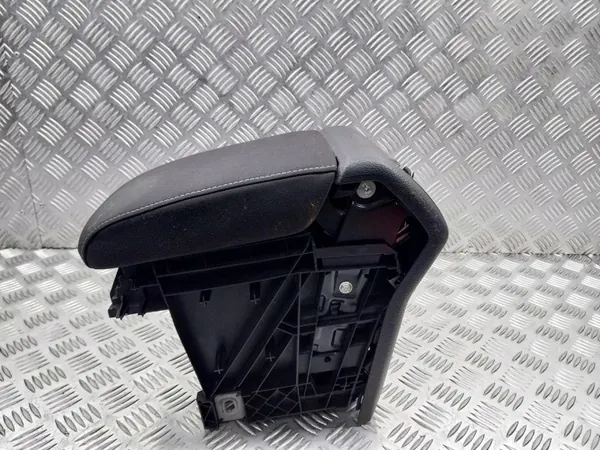 VW Golf VII Käsinoja OEM PODŁOKIETNIK VW GOLF VII 1.4 TSI image 2