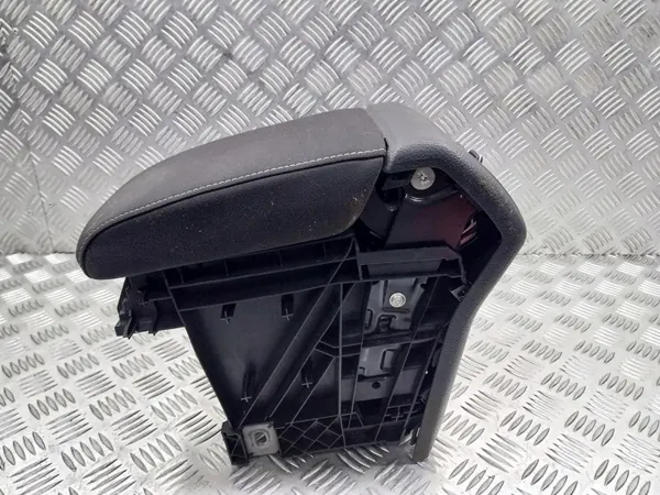 VW Golf VII Käsinoja OEM PODŁOKIETNIK VW GOLF VII 1.4 TSI image 4