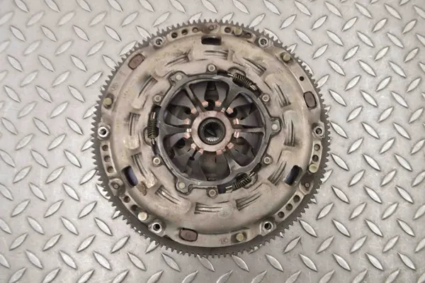 Conjunto de embreagem Audi TT 1.8L 2014 06J105266K image 2