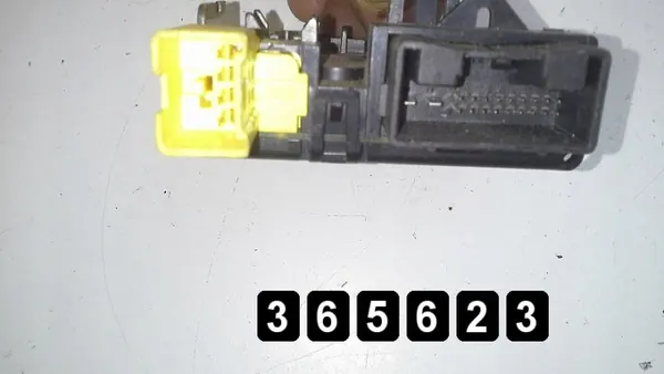 Sensor de ángulo de dirección OEM AM-365623 Skoda image 4