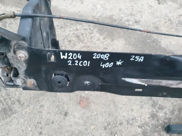 Paraurti anteriore superiore Mercedes-Benz C (W204) A2046200072 image 8