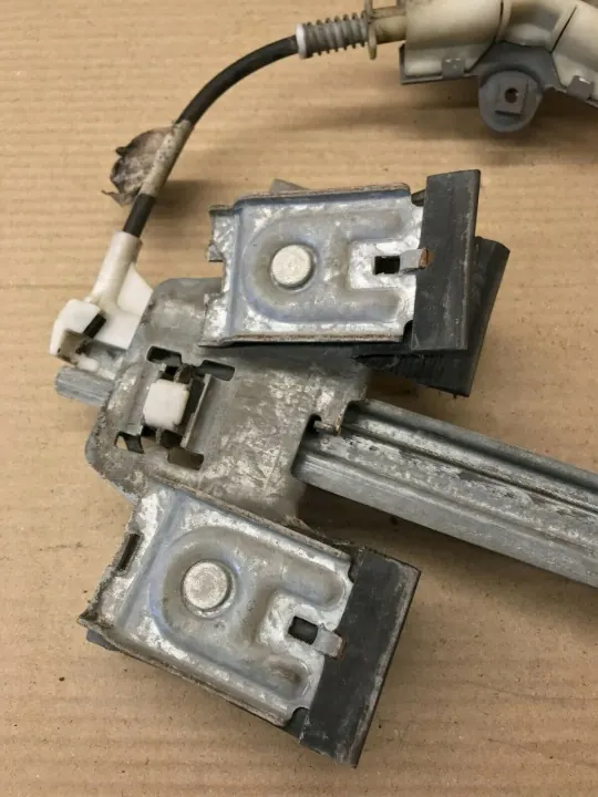 OEM ROC611 Vänster bakdörrs fönsterhiss image 6