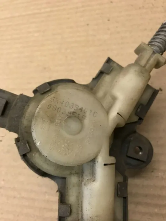 OEM ROC611 Vänster bakdörrs fönsterhiss image 8