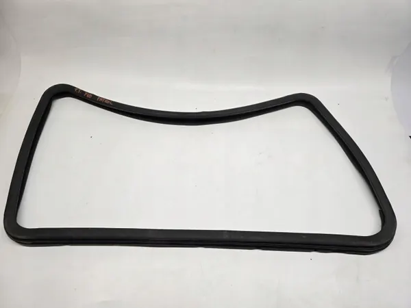 Nissan Patrol Y60 carrosserieruitdichting achter rechts OEM 76831M image 2