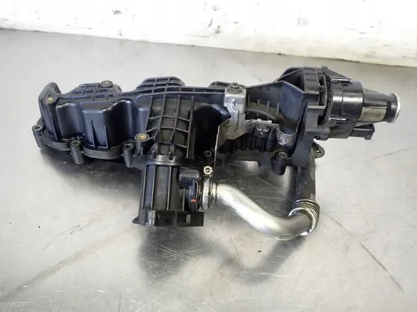 Coletor de admissão Volkswagen Golf 1.6 TDI OE image 2