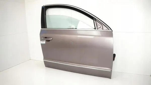 Puerta delantera derecha Skoda Superb II OEM 360171670 image 3