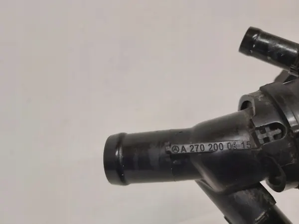Mercedes Termostaatin Kotelo OEM A2702000615 image 3