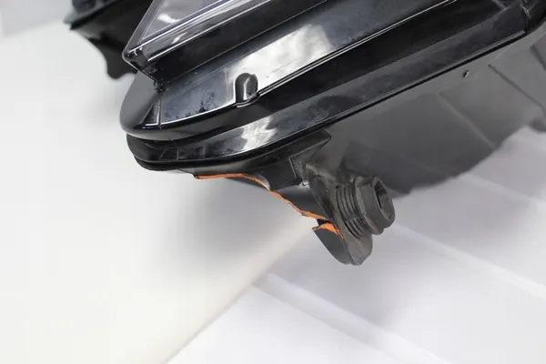 FARO DIANTEIRO DIREITO SKODA KODIAQ 566941016B image 10