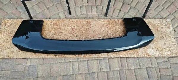 Spoiler pare-chocs avant M8E2-17F011-C Range Rover Vogue image 2