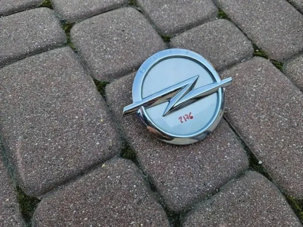 OEM www.OPELCZESCI.com-1x540 kofferbakopensschakelaar image 2