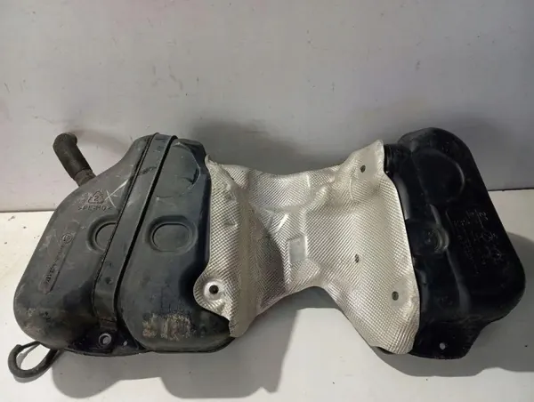 Polttoainesäiliö OEM 31100-CZ000 Hyundai Tucson 1.6 Hybridille image 2