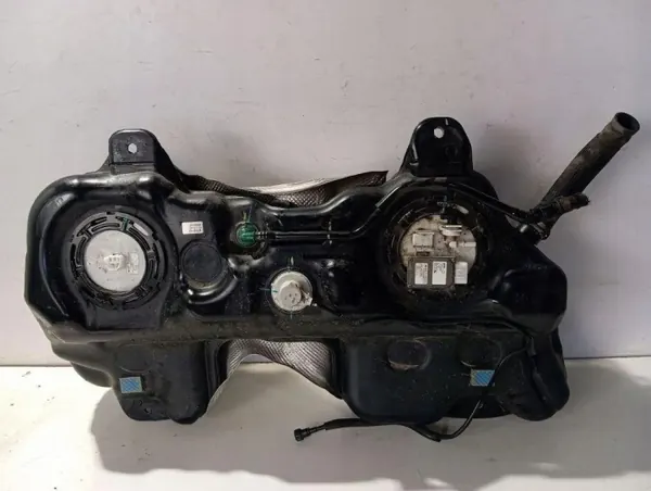 Polttoainesäiliö OEM 31100-CZ000 Hyundai Tucson 1.6 Hybridille image 3
