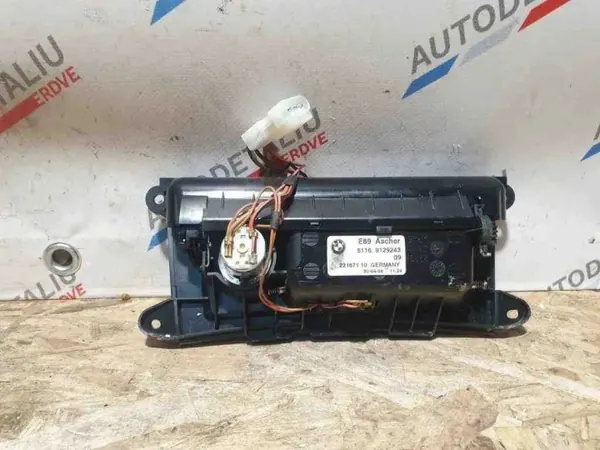 Cinzeiro BMW Z4 E89 OEM 9129243 - Usado image 5